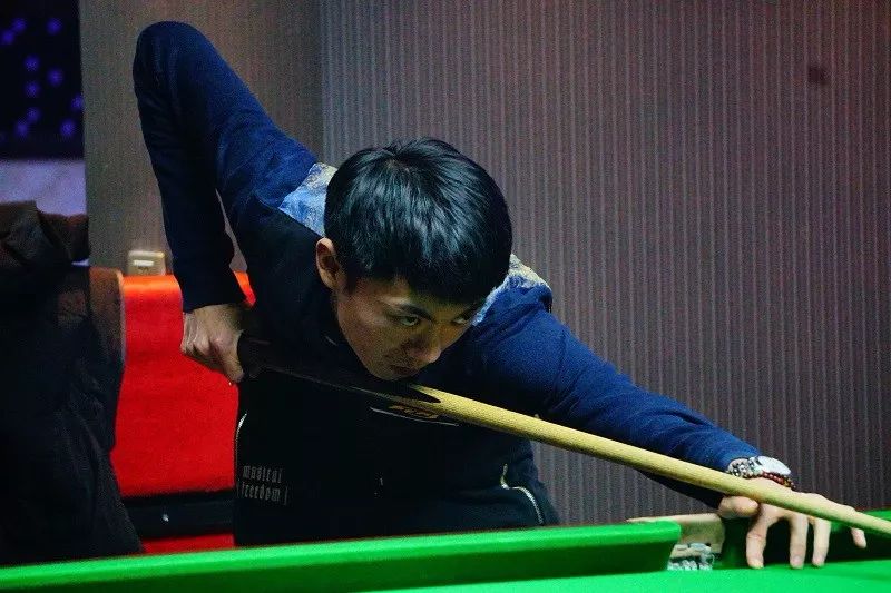 虹美学与电 虹美学与电